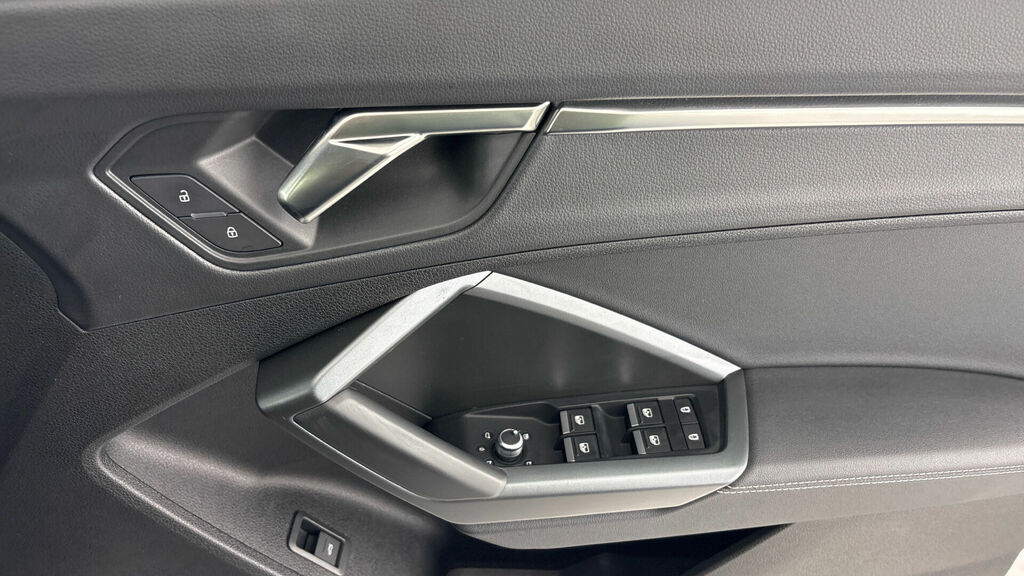 Audi Q3 35 Tfsi S Line Leather Black #20
