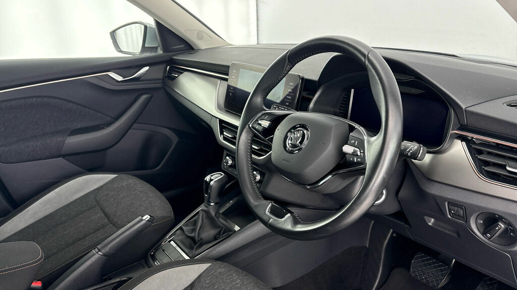 Skoda Kamiq Tsi Act Se L Executive Dsg Euro 6 5-Door Silver #6