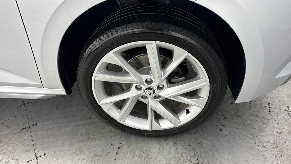 Skoda Kamiq Tsi Act Se L Executive Dsg Euro 6 5-Door Silver #5