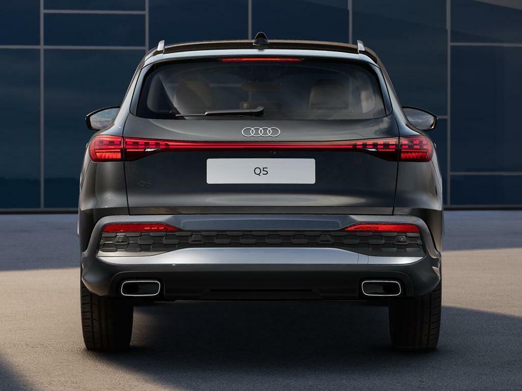 Audi Q5 2.0 Tdi Sport S Tronic Quattro Euro 6 5-Door Black #4