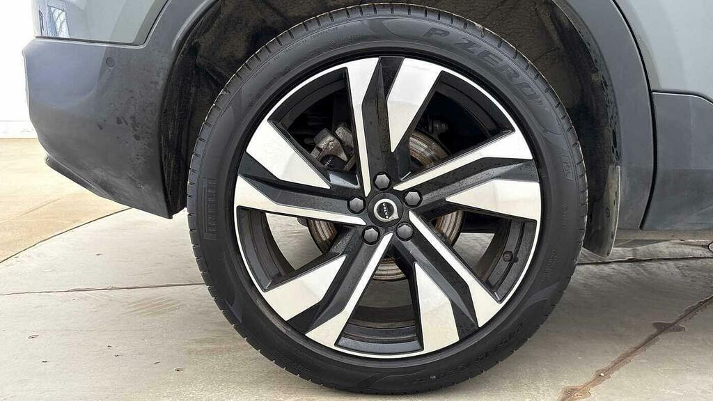 Volvo XC40 2.0 B4p Ultra Bright Black #13