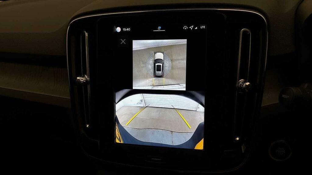 Volvo XC40 2.0 B4p Ultra Bright Black #41