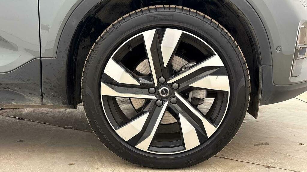 Volvo XC40 2.0 B4p Ultra Bright Black #11