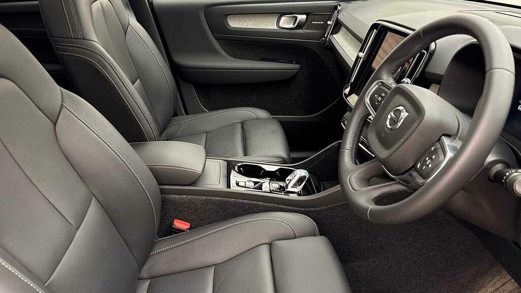 Volvo XC40 2.0 B4p Ultra Bright Black #28