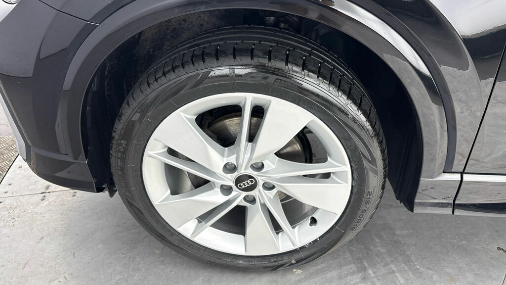 Audi Q2 Sport 30 Tfsi 110 Ps 6-Speed Black #38
