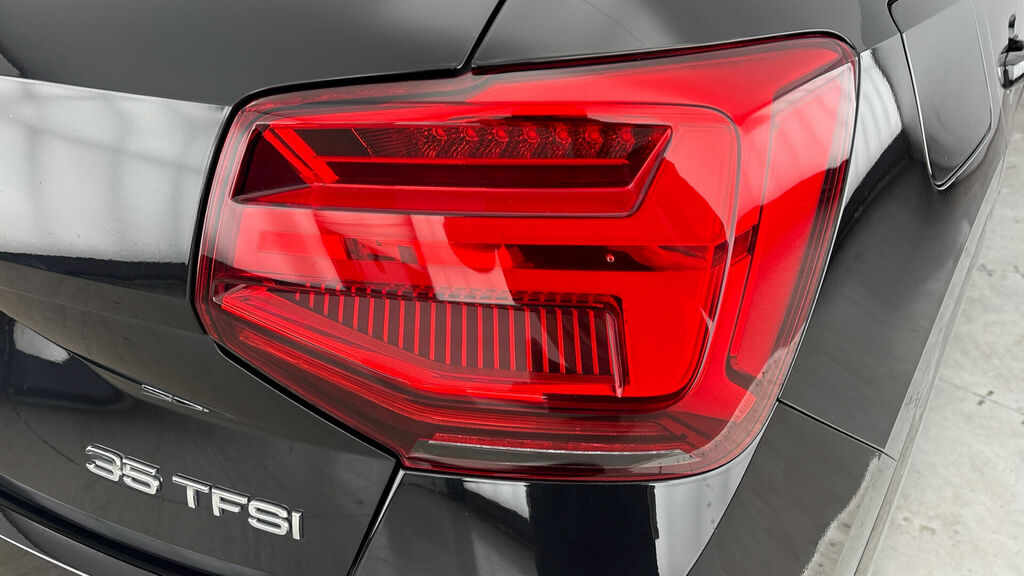 Audi Q2 Sport 30 Tfsi 110 Ps 6-Speed Black #29