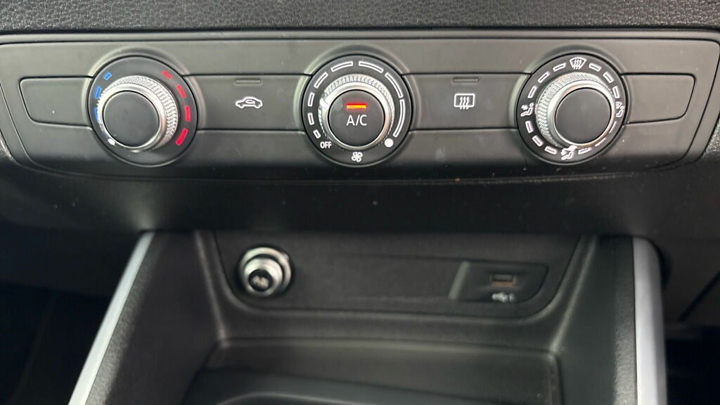 Audi Q2 Sport 30 Tfsi 110 Ps 6-Speed Black #21