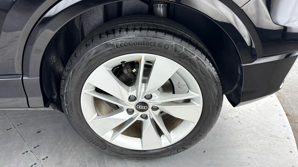 Audi Q2 Sport 30 Tfsi 110 Ps 6-Speed Black #32