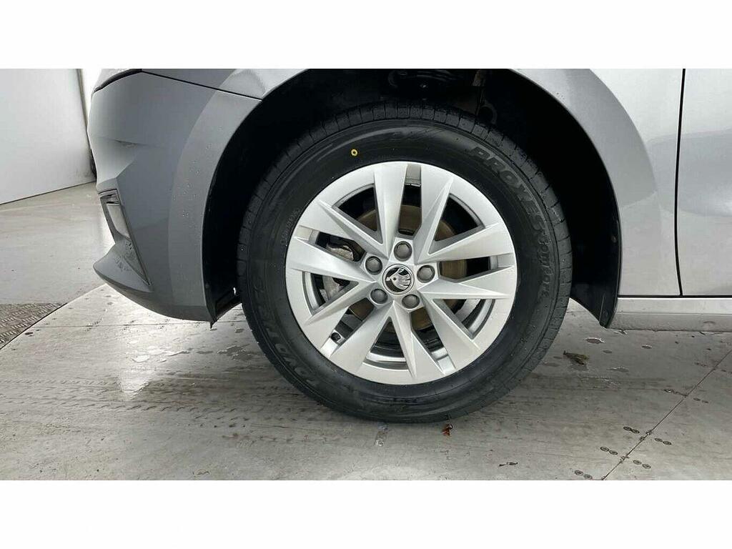 Skoda Fabia 1.0 Tsi Se Comfort Black #12