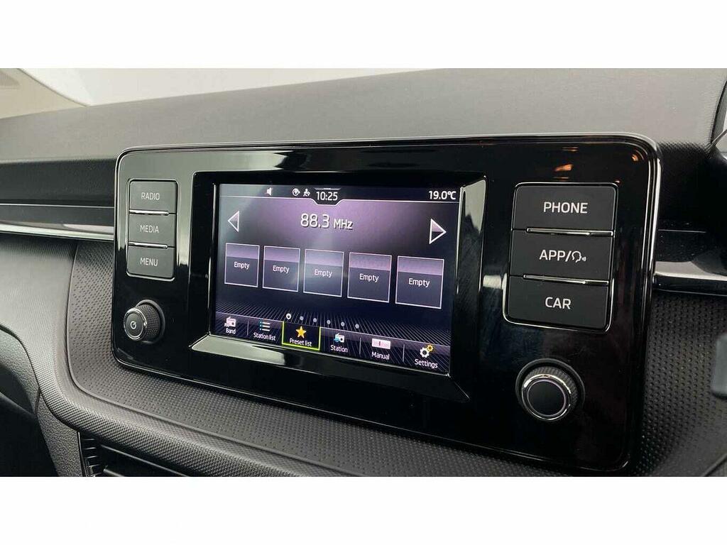 Skoda Fabia 1.0 Tsi Se Comfort Black #17