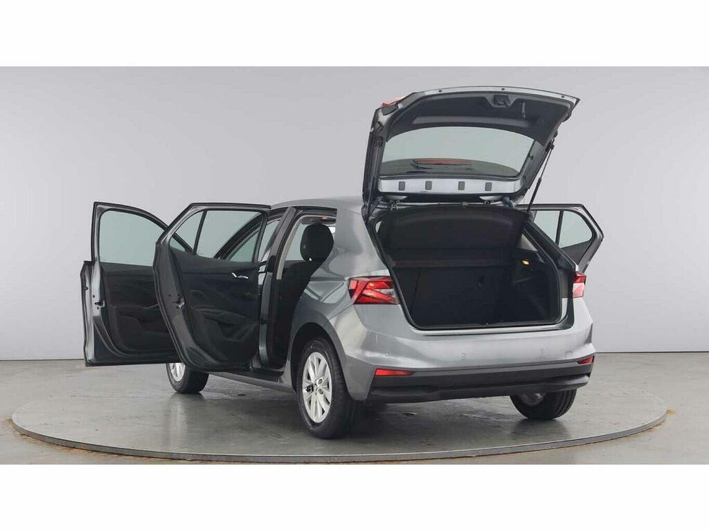 Skoda Fabia 1.0 Tsi Se Comfort Black #7