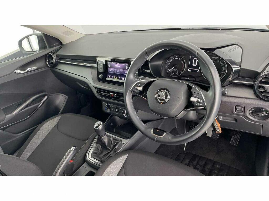 Skoda Fabia 1.0 Tsi Se Comfort Black #16