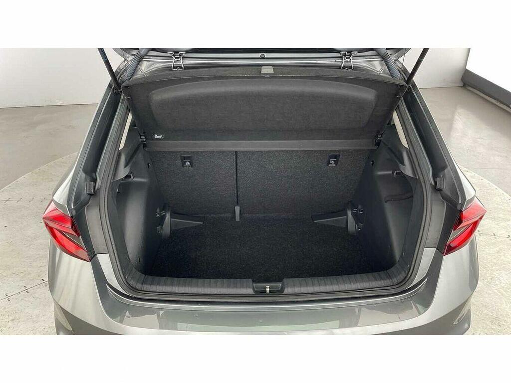 Skoda Fabia 1.0 Tsi Se Comfort Black #34