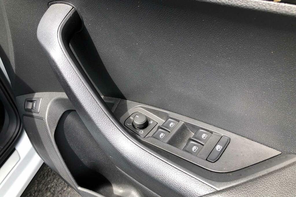 Skoda Karoq 1.0 Tsi Se Grey #18