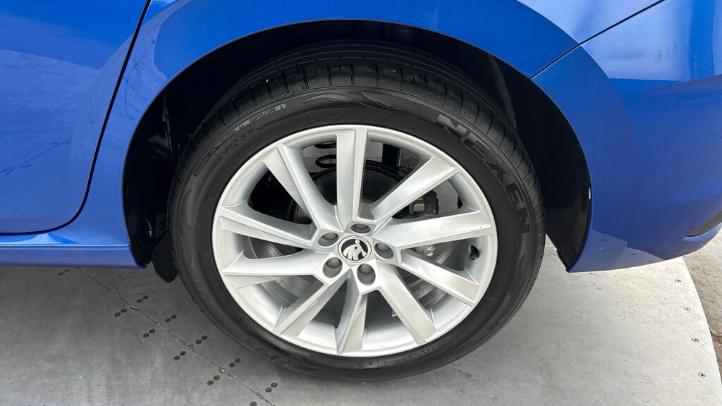Skoda Scala 1.0 Tsi 110Ps Monte Carlo Silver #30