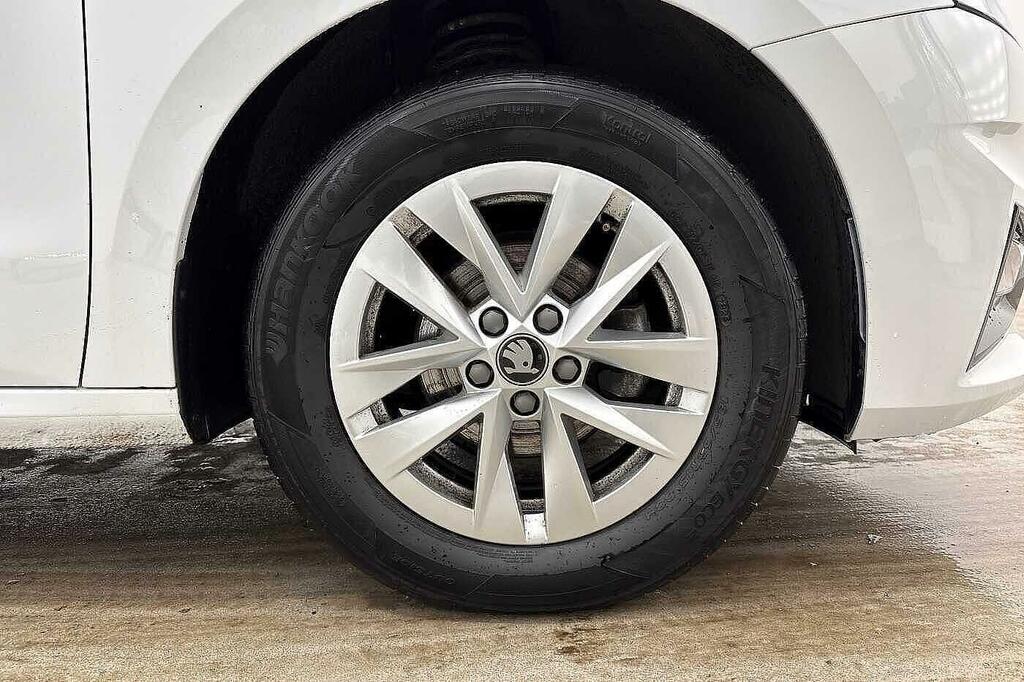 Skoda Fabia 1.0 Tsi Se Edition Euro 6 5-Door White #4
