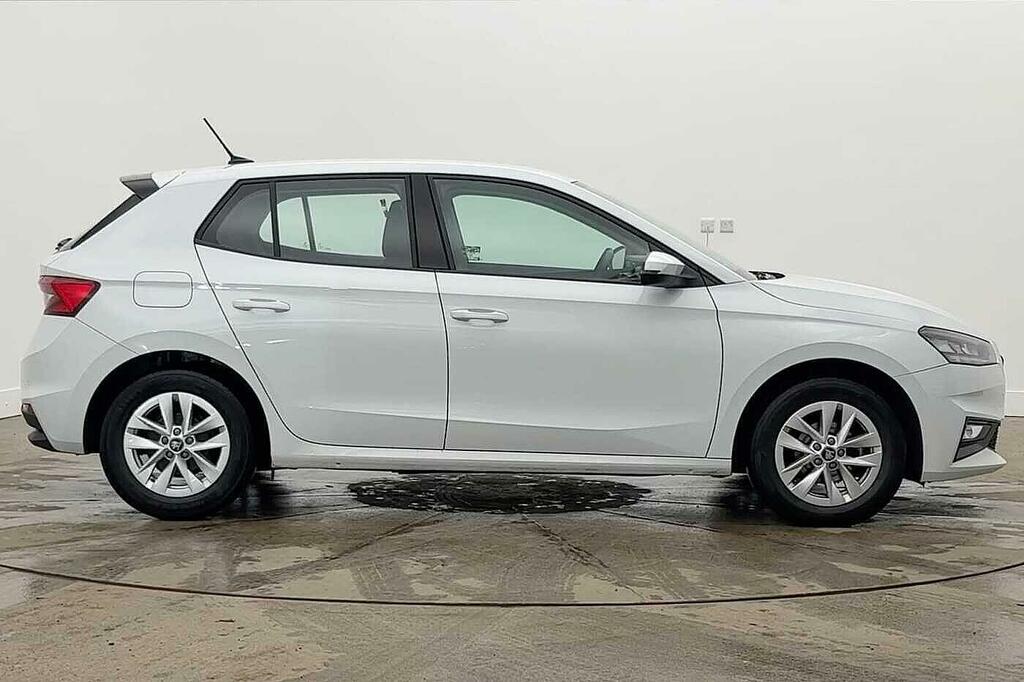Skoda Fabia 1.0 Tsi Se Edition Euro 6 5-Door White #3