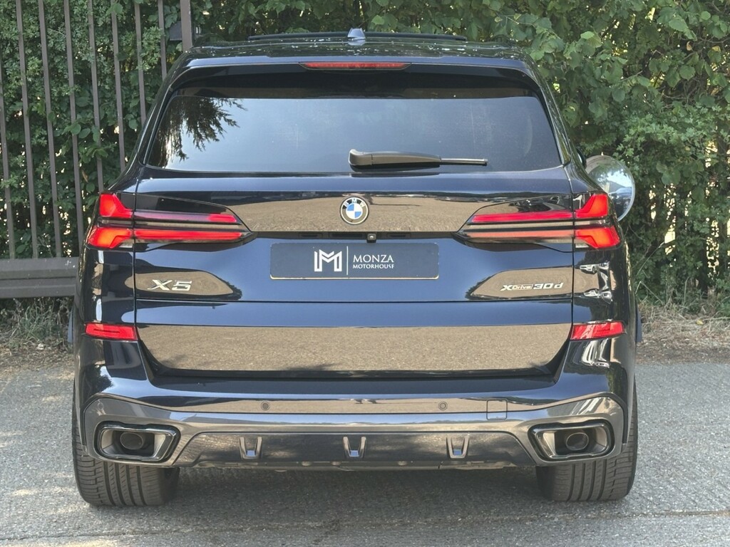 BMW X5 3.0 Xdrive 30D M Sport Black #4