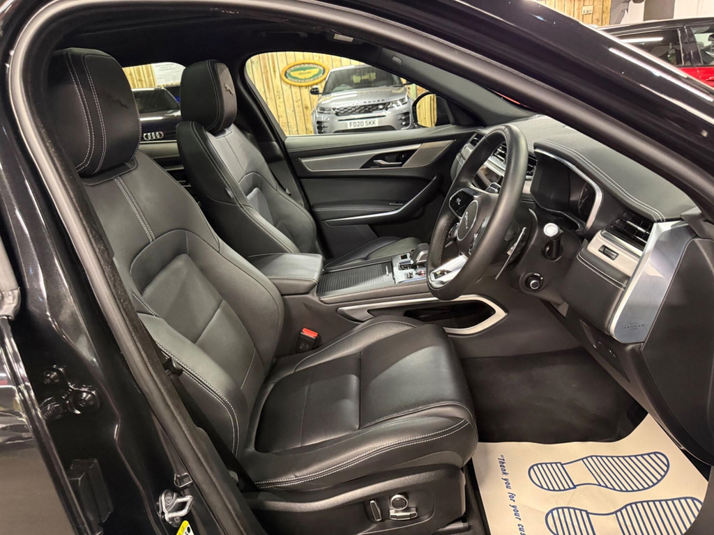 Jaguar F-Pace 2.0 P250i R-dynamic Se Awd Euro 6 Ss #3