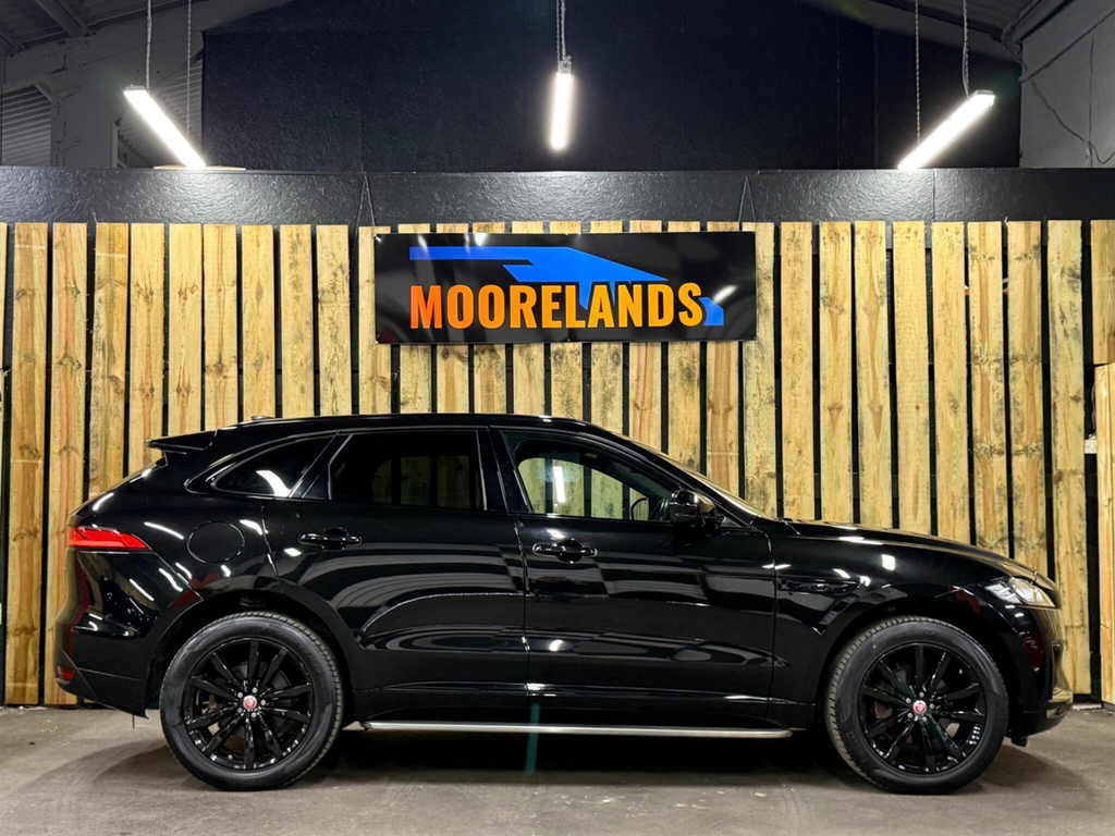 Jaguar F-Pace 2.0 D180 Chequered Flag Awd Euro 6 Ss Black