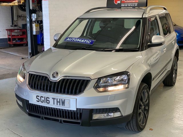 Skoda Yeti 2.0 Tdi Se Business Silver #4