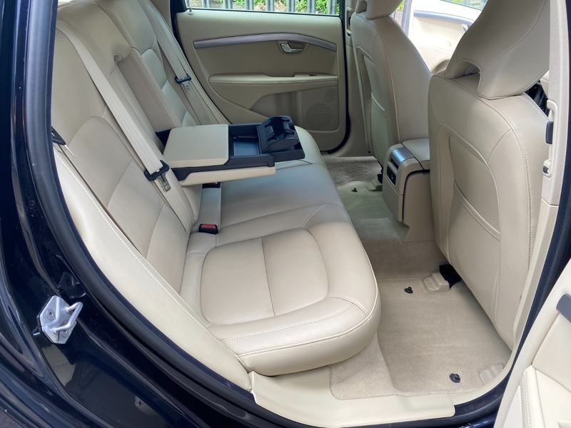Volvo V70 D3 136 Business Edition Geartronic Gold #7
