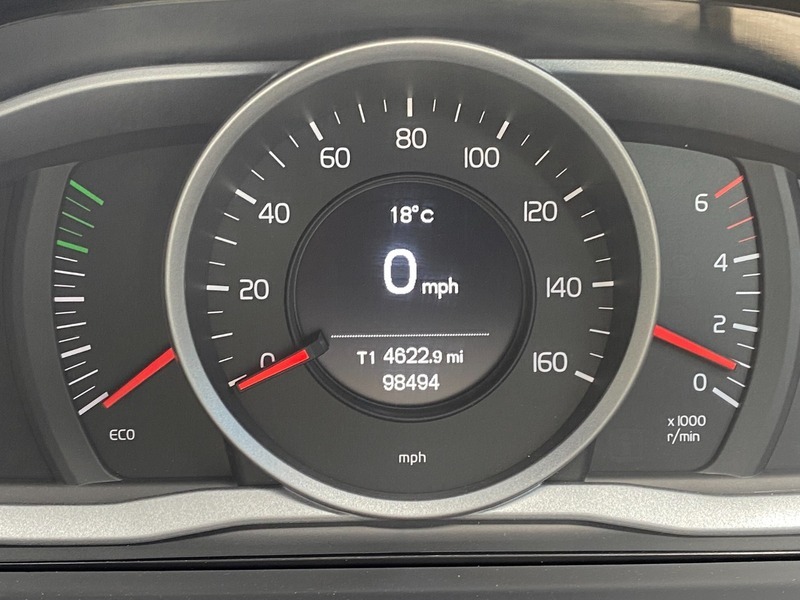 Volvo V70 D3 136 Business Edition Geartronic Gold #27