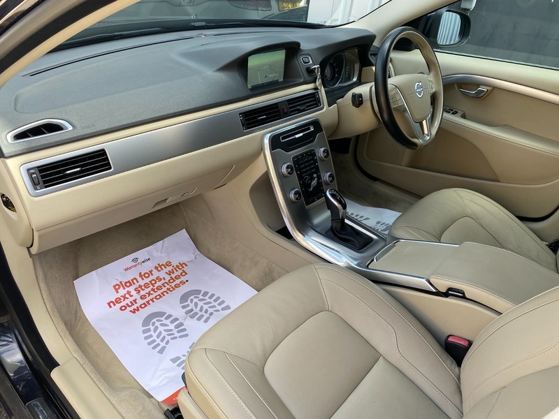 Volvo V70 D3 136 Business Edition Geartronic Gold #11