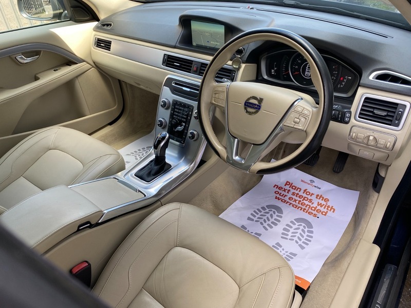 Volvo V70 D3 136 Business Edition Geartronic Gold #9
