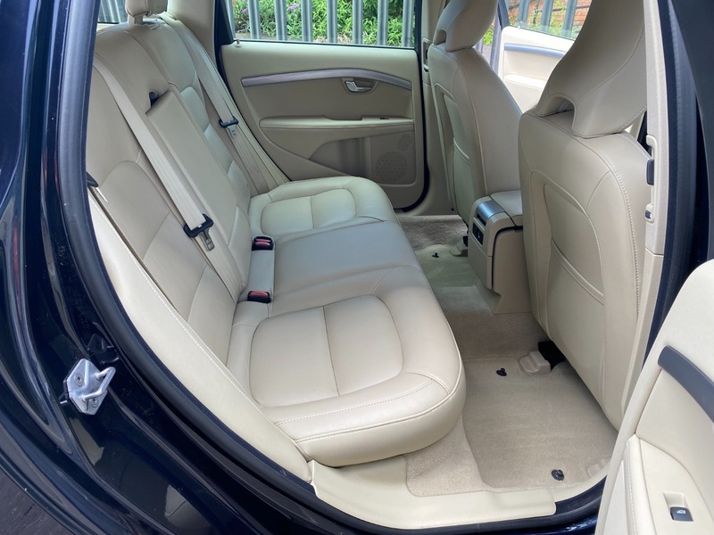 Volvo V70 D3 136 Business Edition Geartronic Gold #8