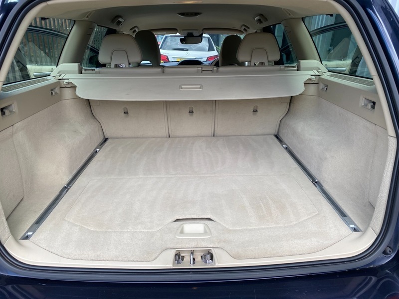 Volvo V70 D3 136 Business Edition Geartronic Gold #28