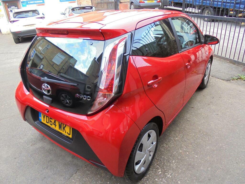 Toyota Aygo 1.0 Vvt-i X-play X-shift Euro 5 Red #5