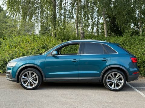 Audi Q3 Tfsi Sport Black #29