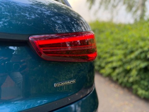 Audi Q3 Tfsi Sport Black #36