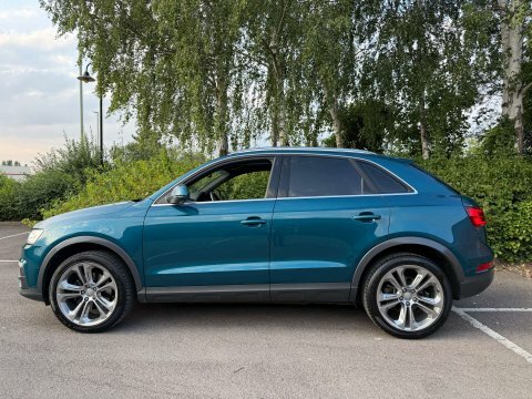 Audi Q3 Tfsi Sport Black #30