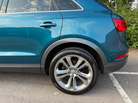 Audi Q3 Tfsi Sport Black #34