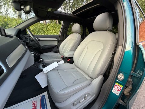 Audi Q3 Tfsi Sport Black #35