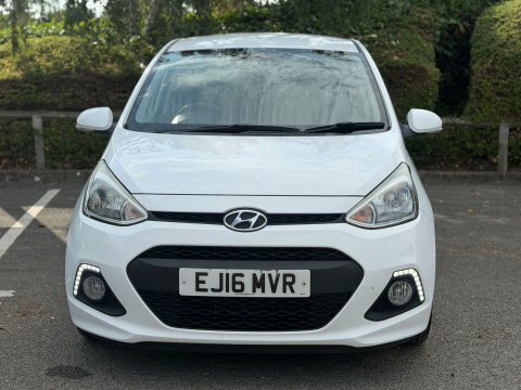 Hyundai I10 1.2 Premium Hatchback  #2
