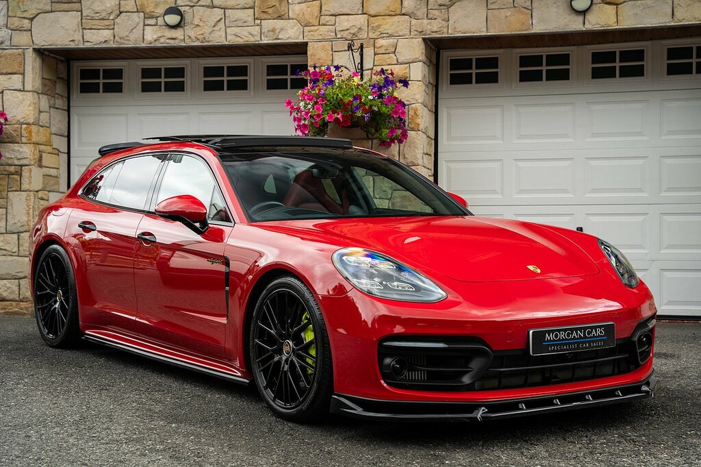 Porsche Panamera 2.9 V6 E-hybrid 17.9Kwh 4S Sport Turismo Petro Red