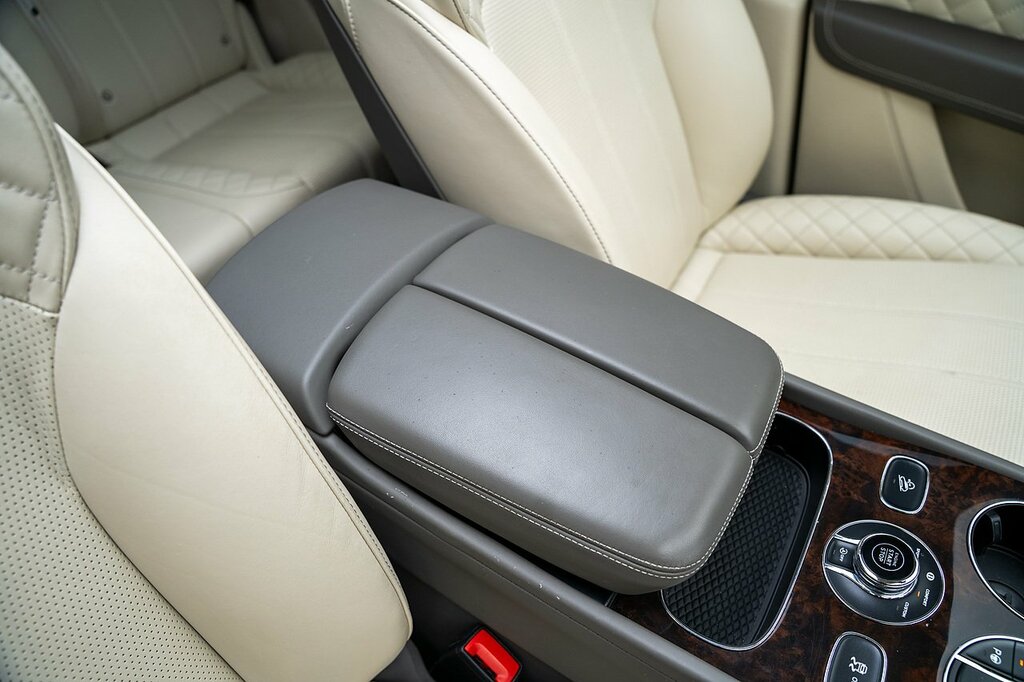 Bentley Bentayga 4.0 V8 Estate Blue #55