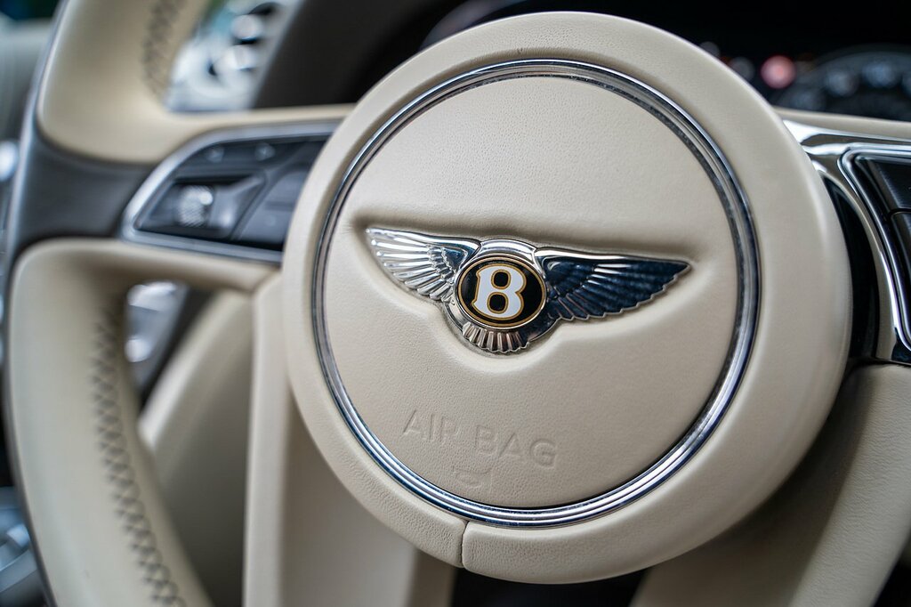 Bentley Bentayga 4.0 V8 Estate Blue #80