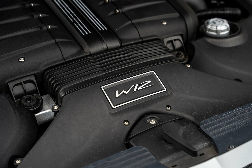 Bentley Bentayga 4.0 V8 Estate Blue #85