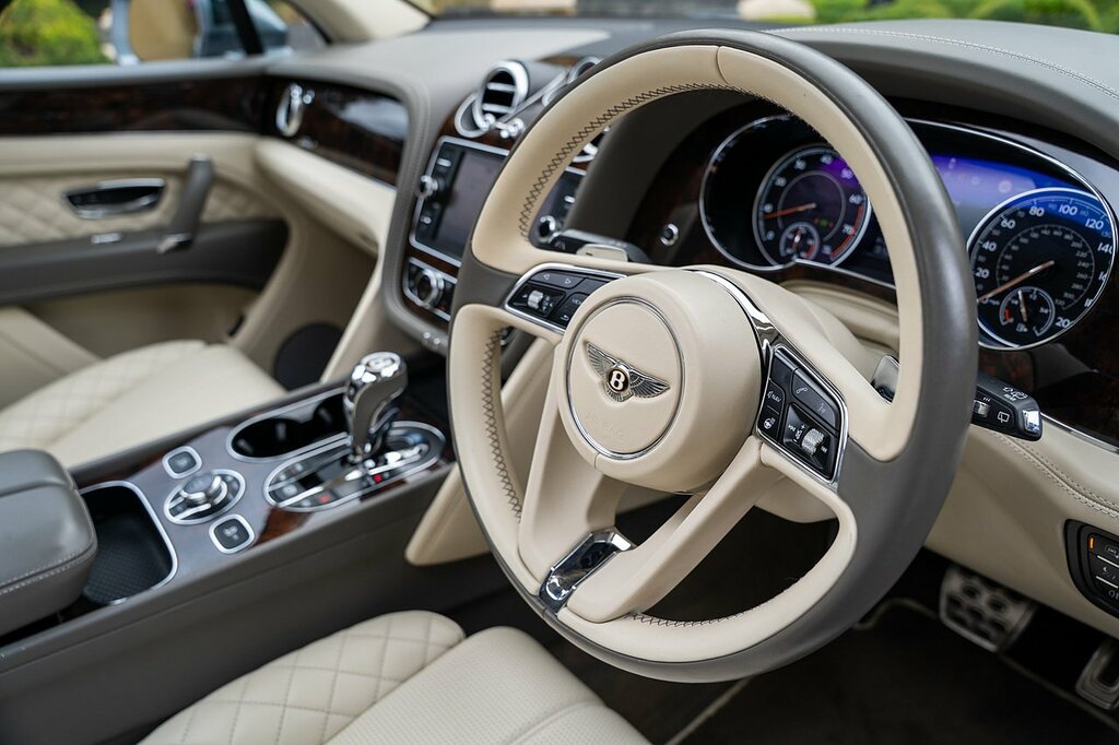 Bentley Bentayga 4.0 V8 Estate Blue #43