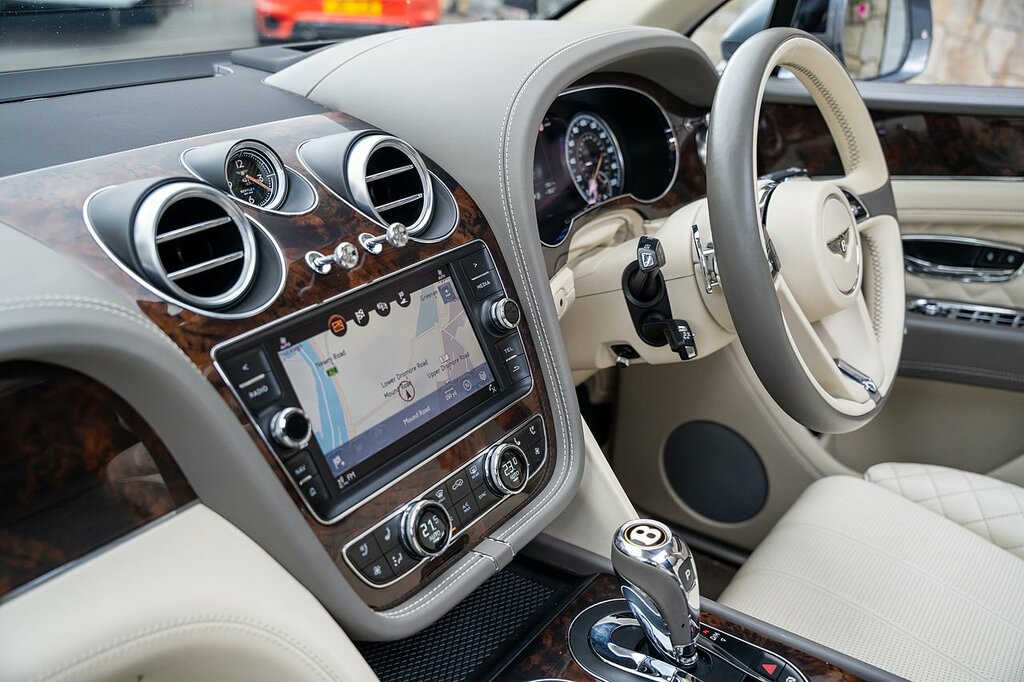 Bentley Bentayga 4.0 V8 Estate Blue #64