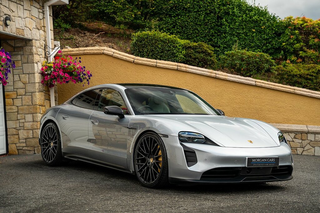 Porsche Taycan 93Kwh Turbo Grey #36
