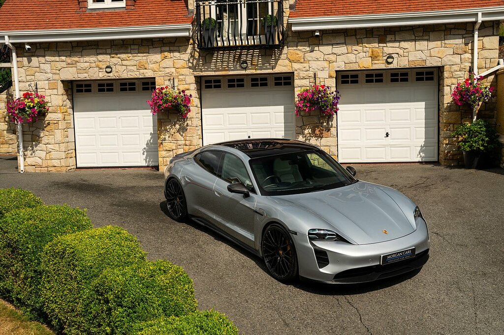 Porsche Taycan 93Kwh Turbo Grey #88