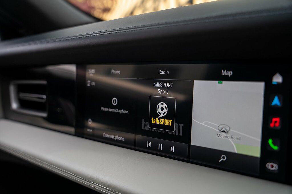 Porsche Taycan 93Kwh Turbo Grey #79