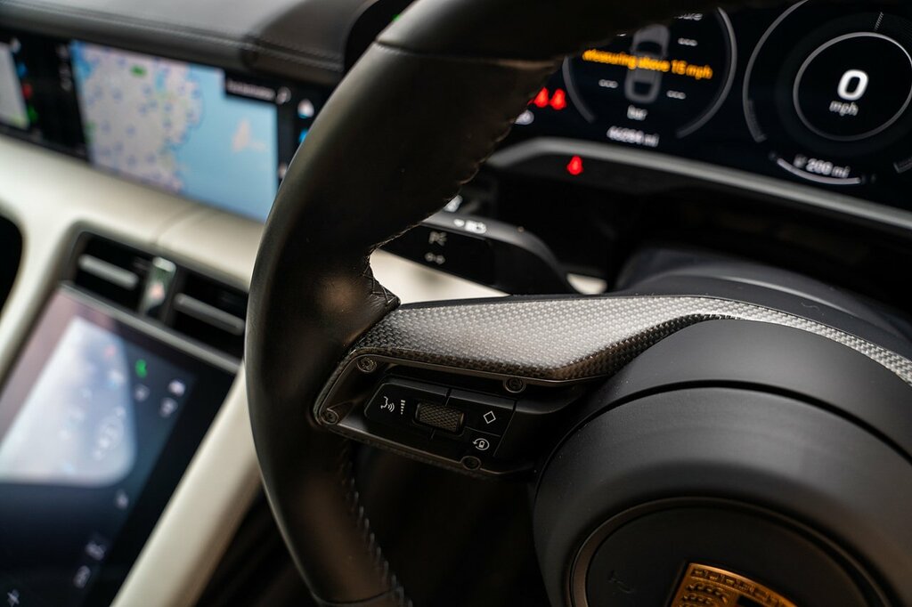 Porsche Taycan 93Kwh Turbo Grey #51