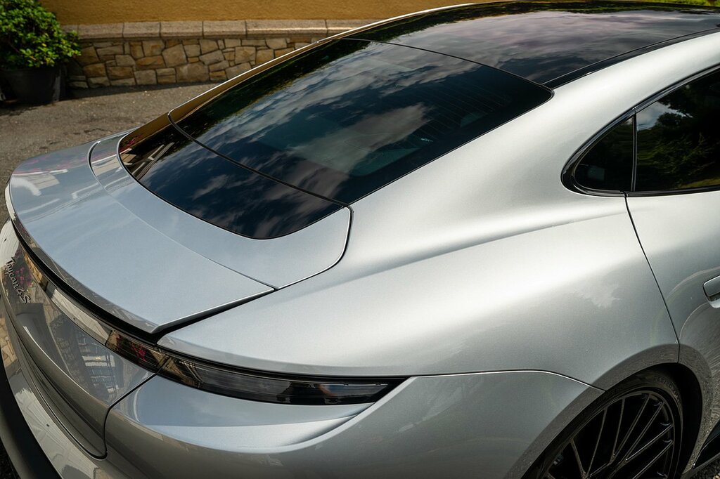 Porsche Taycan 93Kwh Turbo Grey #89