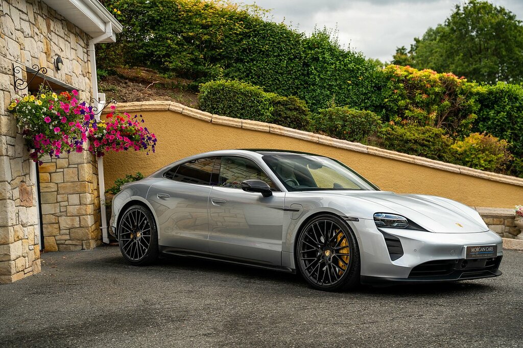 Porsche Taycan 93Kwh Turbo Grey #35